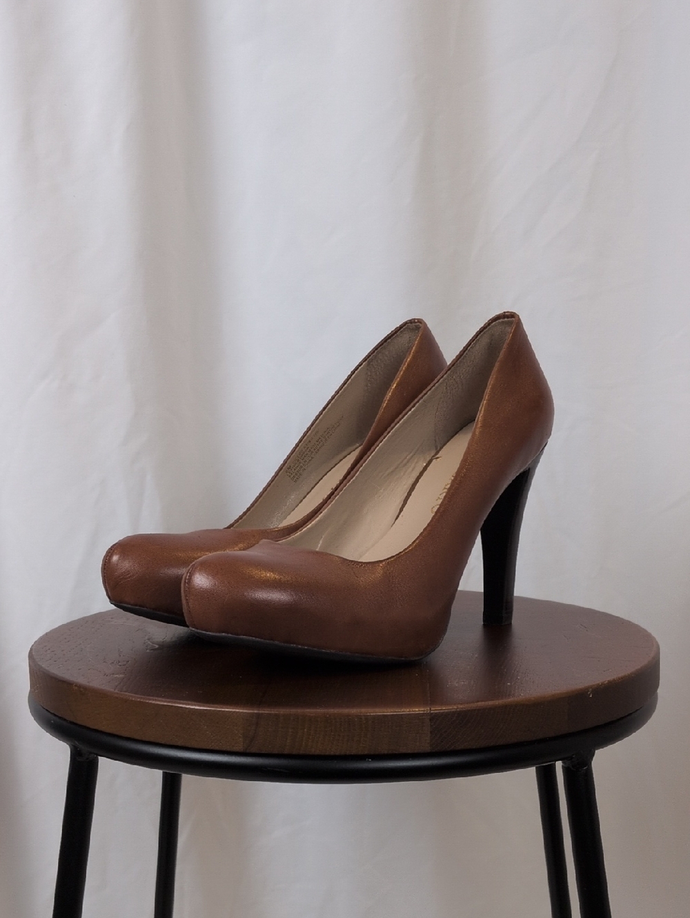 Franco Sarto Brown Leather Round-Toe High Heel Pumps Size 8M